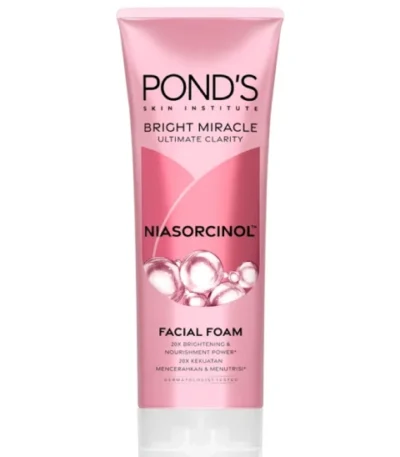\Pond’s Bright Miracle Ultimate Clarity Niasorcinol Facial Foam 20X BRIGHTENING AND NOURISHMENT POWER NEW nourishes & brightens while cleansing your face. Introducing NIASCORCINOLTM – a breakthrough ingredient founded by the POND’S SKIN INSTITUTE. NIASCORCINOLTM, is a blend of Niacinamide 20X skin nourishment E-Resorcinol proven to have 20x brightening power Feel the Miracle of bright amp; nourished skin with Pond’S Ultimate Skin Clarity Mix the product with a small amount of water.